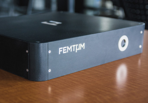 Femtum 2.8um超快中红外光纤激光器